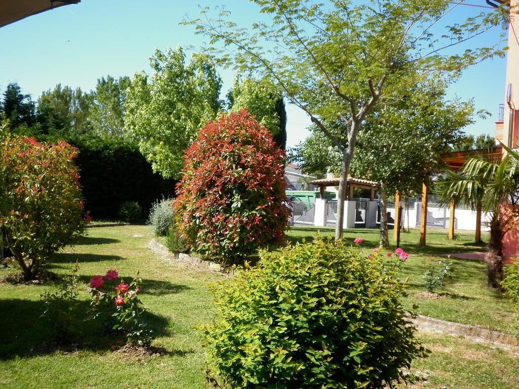 Villa Jolanda Fratte Rosa Rum bild
