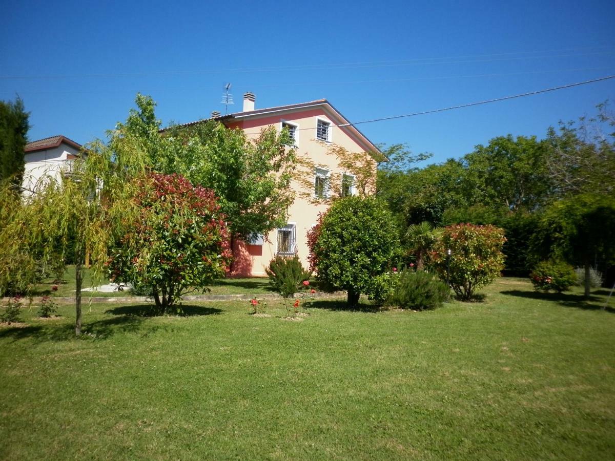 Villa Jolanda Fratte Rosa Exteriör bild