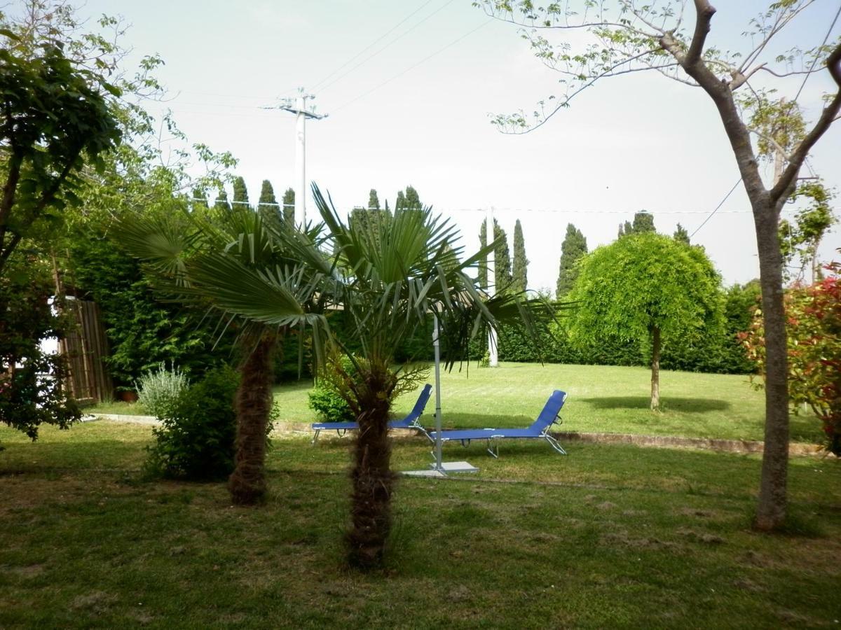 Villa Jolanda Fratte Rosa Exteriör bild