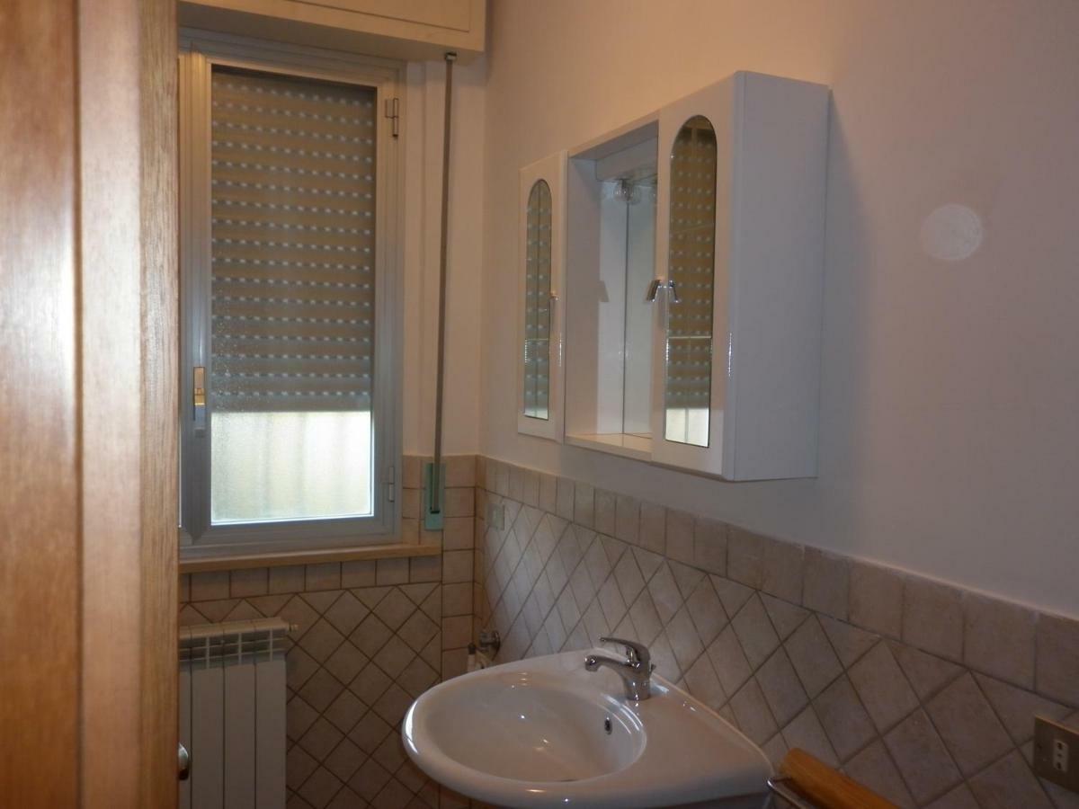 Villa Jolanda Fratte Rosa Exteriör bild