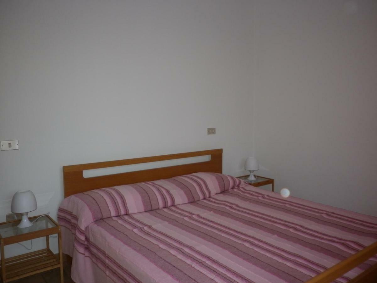 Villa Jolanda Fratte Rosa Exteriör bild
