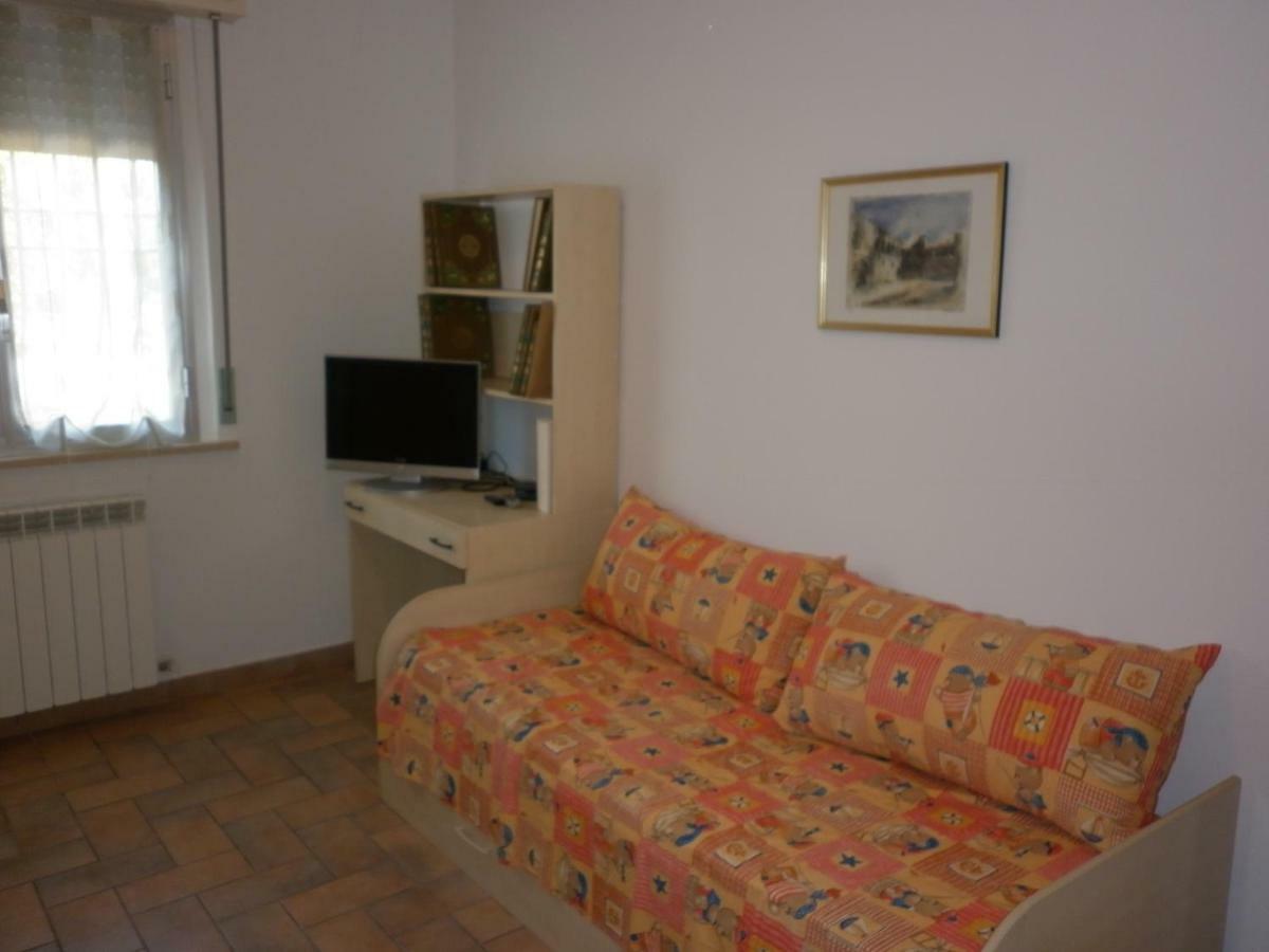 Villa Jolanda Fratte Rosa Exteriör bild